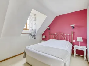 Enticing Holiday Home in Berigny with Swimming Pool - Image 4