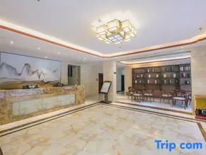 Revolutionary Tradition Academy Hotel - Image 5
