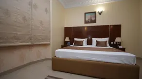 World Inn Hotel - Image 4