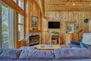 Eagle Crest Resort Cabin - Image 4