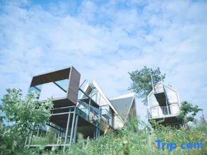 the Hero Hotel - Image 3