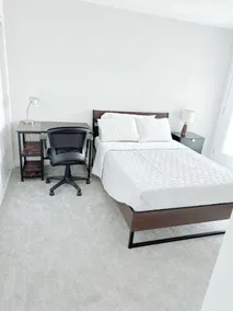Private bedroom - Image 5