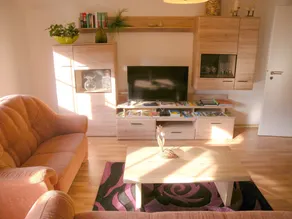 Apartment With Private Garden & Terrace - Image 3