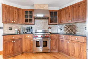 Sun filled Log Home on 20 Prvt Acres Nr Rhinebeck - Image 2
