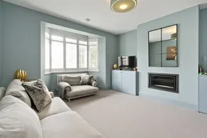 Wonderful Family Home With Garden Near Twickenham by Underthedoormat - Image 4