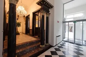 Geeraard Hotel - Image 2