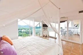 Island House - Image 2