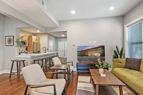 3BR Well-Furnished Apt - Kedzie 3F - Image 4