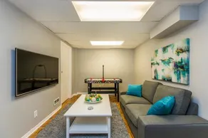 Charming Modern Single Home Near Downtown - Image 4
