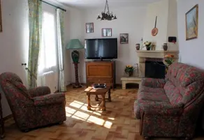 Holiday cottage with private pool in Provence - Image 2