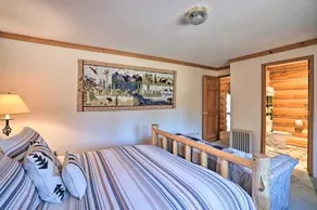 Bend Log Cabin with Cascade Mountain Views - Image 2
