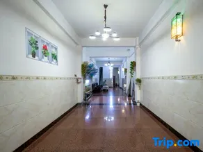 Yangshuo Xinrong Hostel - Image 1