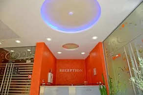 Dream Hotel - Image 5