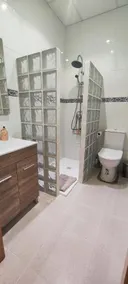 Planta baja con piscina - Image 3