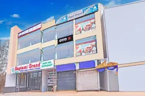 OYO Hotel Sapthami Grand - Image 4