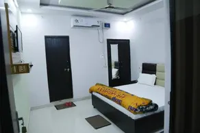 Hotel Relax Inn - Image 4