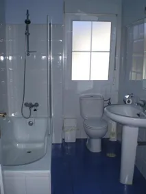 Apartamentos Bañugues - Image 2