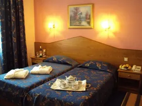Hotel Astoria traditional - Image 2