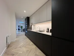 Isleworth Apartments - Image 2