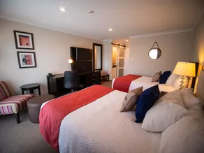 Oak Island Resort & Conference Centre - Image 2