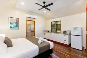Bali Hai Child Free Holiday Park Mission Beach - Image 4