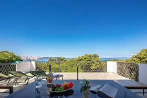Hidden Pool House With Sea View - Image 2