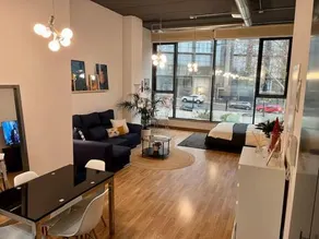 Beautiful Bright Loft - Image 4