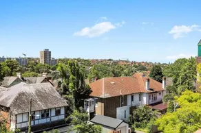 Randwick l 3 Bedroom Apartment + Parking - Image 4
