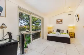 Yarralumla Sunny&open&comfy 3B&2B home near by a lake and shopping centre - Image 2