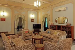 The Royal Oasis - Image 5