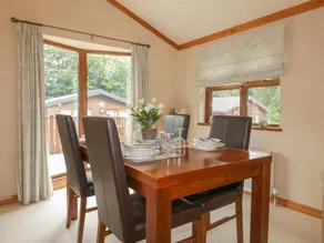 Crocus Lodge - Image 5