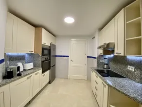 Magnífico apartamento vacacional apto para niños con barbacoa, piscina privada y terraza | Al lado de la playa | Adaptado para el teletrabajo - Image 4