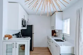 NEW🔥 Stylish 1BR/1BA near Culver Steps, Sony Studios, Amazon, Apple, Platform - Image 3