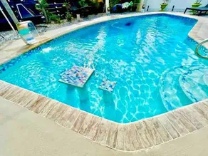 JUNGLE TO BEACH 4 R 3 BR Family and Pet Heated pool N Airport N Beach N Hard Rock - Image 3