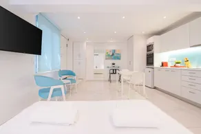Cute and Convenient Studio in Athens Center - Image 4