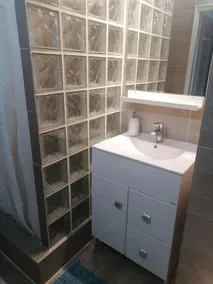 Dozsa Apartman Godollo - Image 2