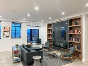 Cozy 1BR Condo w Insuite LDRY Gym & Free Parking - Image 5