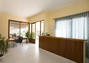 Hostal La Perla - Image 2