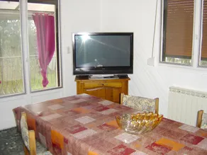 House With 2 Bedrooms in Varenne-saint-germain, With Furnished Garden and Wifi - Image 3