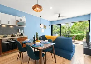 Modern chic 1 bedroom apt w/ rooftop infinity pool - Image 2