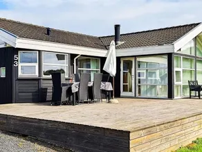 Spacious Retreat with Fjord View - By Traum Ferienwohnungen - Image 2