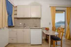 Mare Vita Apartments - Image 3