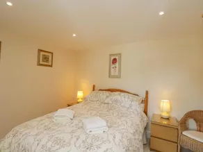 Clock Tower Cottage - Image 3