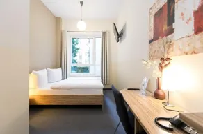 Nu Hotel Berlin - Image 3