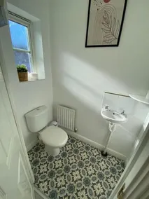 House-sleeps7-parking-garden-sportschannels - Image 4