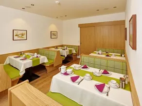 Hotel Garni Kristall - Image 2
