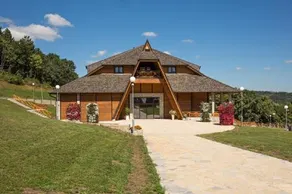 Etno hotel Vrdnička kula - Image 2