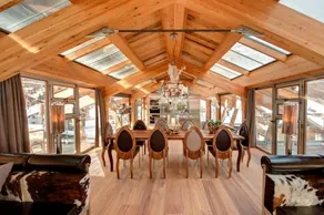 Backstage Hotel Chalet Rooms - Image 5