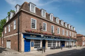 Thomas Ingoldsby Wetherspoon Hotel - Image 4