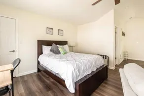 *Cozy Studio Carriage House- Minutes from Downtown - Image 3